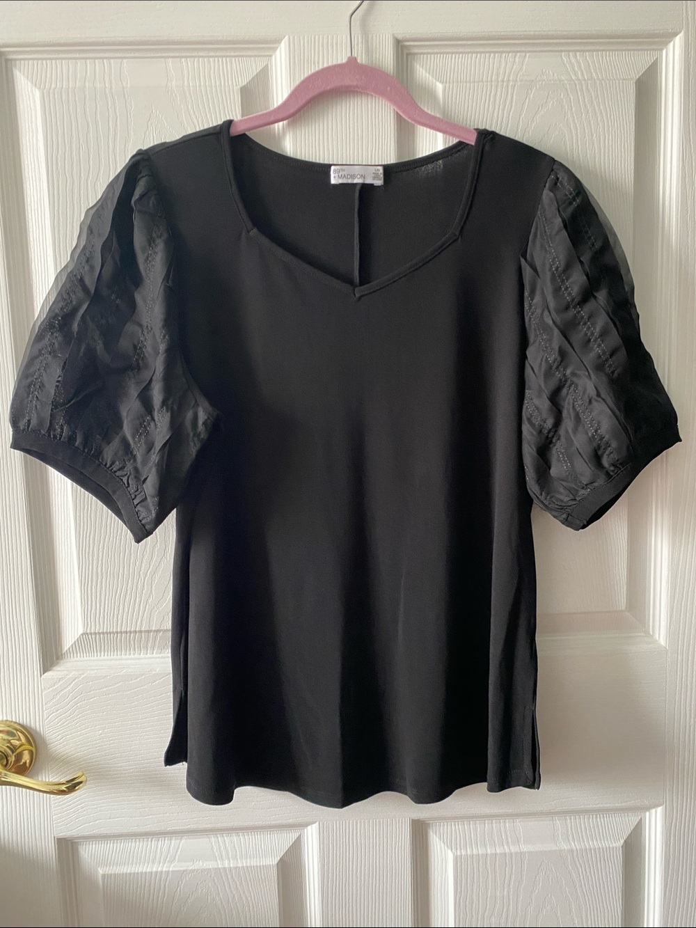 89th + Madison Black Puff-Sleeve V-Neck Shirt Blouse Top Size L